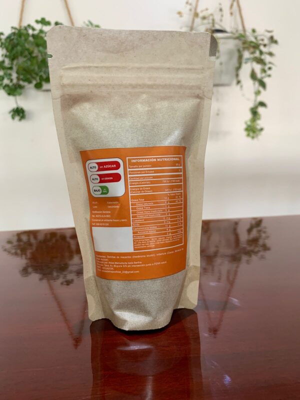 Snack de semillas de Sacha Inchi con sal, una opción saludable y rica en omega.